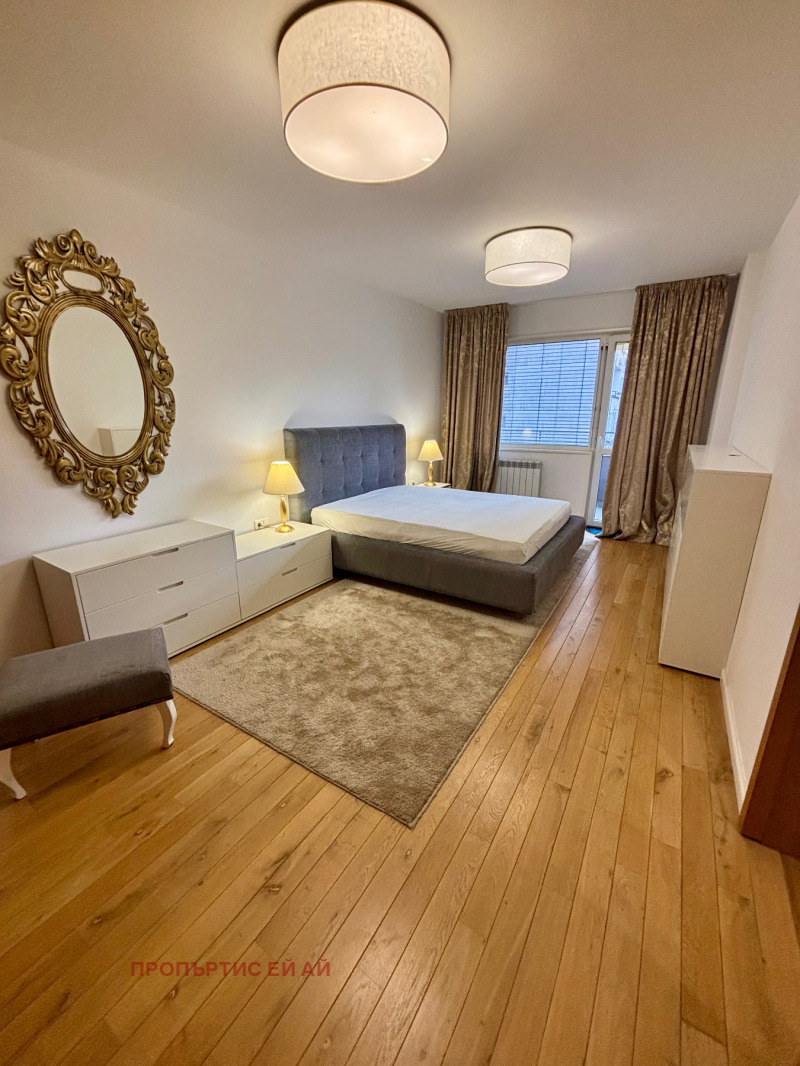 Дава под наем 4-СТАЕН, гр. София, Изгрев, снимка 10 - Апартаменти - 53355333