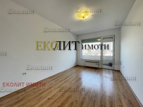 1 dormitorio Dianabad, Sofia 5