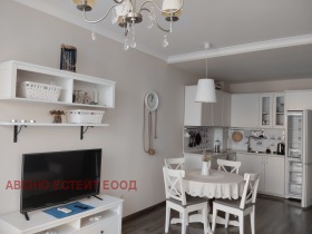 1 bedroom m-t Alen mak, Varna 1