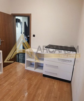 ���� ��� ���� 3-����� | Imot.bg � ����� ������ 12