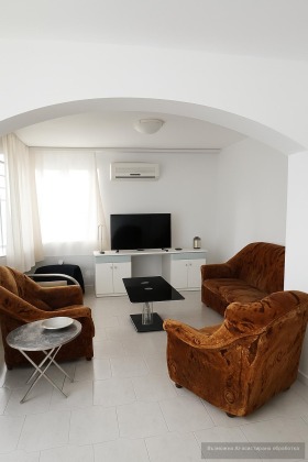 ЕТАЖ ОТ КЪЩА, 120 m2