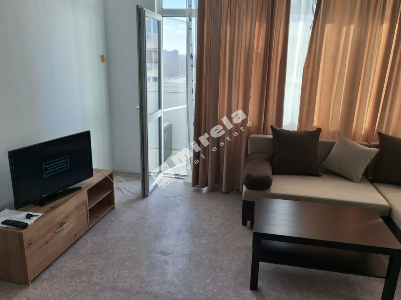 Дава под наем 1-СТАЕН, гр. Ямбол, Център, снимка 2 - Апартаменти - 51531786