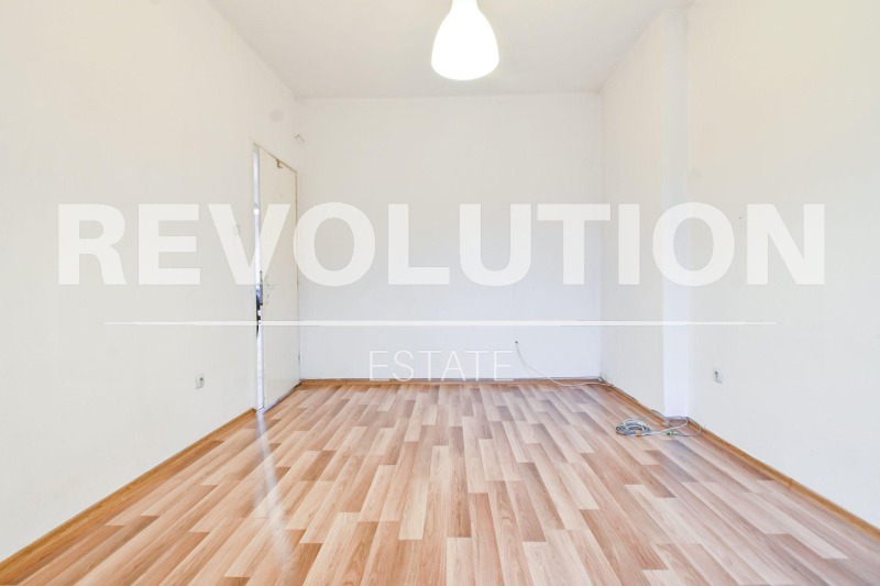 Дава под наем 3-СТАЕН, гр. София, Център, снимка 8 - Апартаменти - 53042000