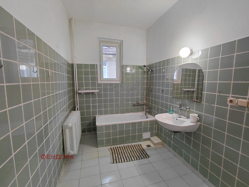 Дава под наем 4-СТАЕН, гр. София, Докторски паметник, снимка 13 - Апартаменти - 52593390