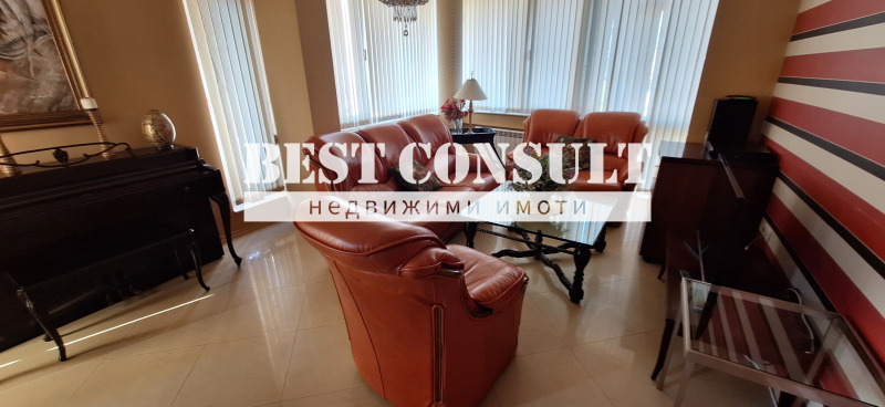 Издаје се  2 спаваће собе Русе , Центар , 110 м2 | 37724788 - слика [6]