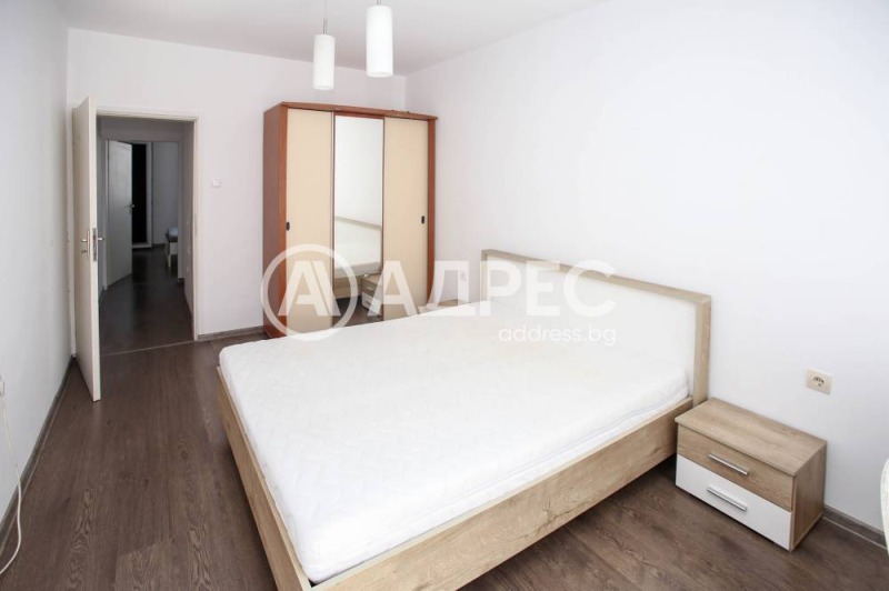 Te huur  2 slaapkamers Sofia , Zona B-5-3 , 102 m² | 58855963 - afbeelding [5]