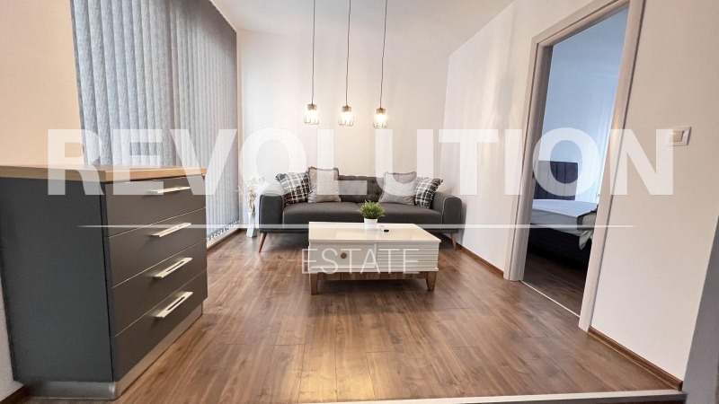 Под наем 3-СТАЕН, град Варна, Център • 800 € • 38589618 — Holmes.bg
