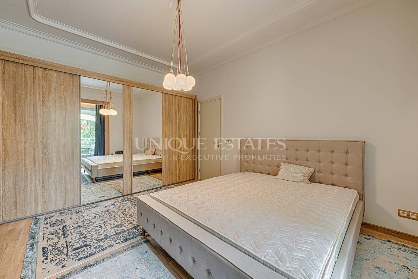 Дава под наем 3-СТАЕН, гр. София, Център, снимка 2 - Апартаменти - 53627411