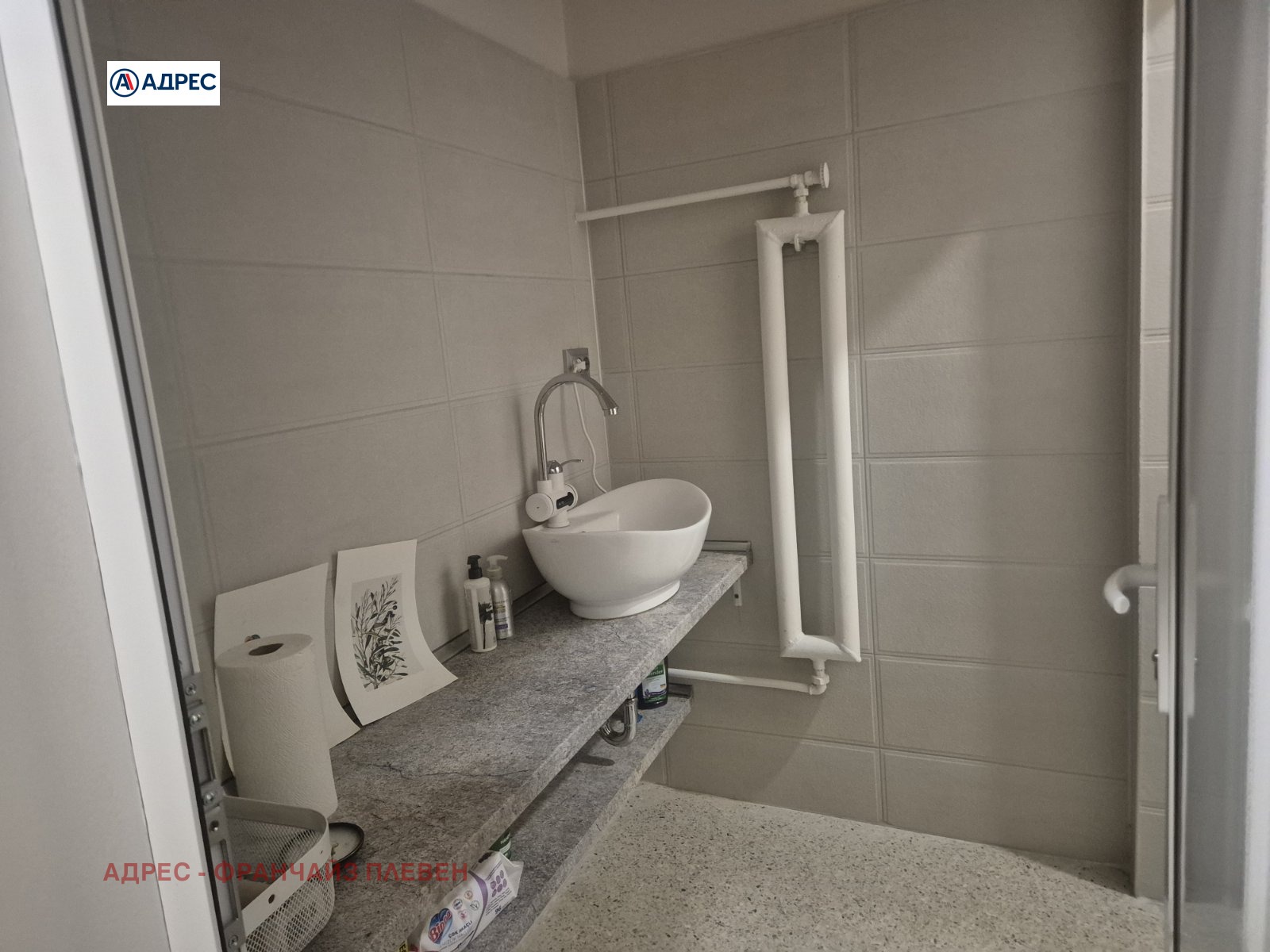 Дава под наем ОФИС, гр. Плевен, Идеален център, снимка 3 - Офиси - 54288551