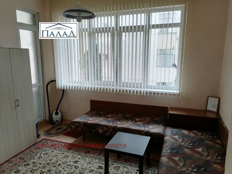 Дава под наем СТАЯ, гр. Варна, ВИНС-Червен площад, снимка 3 - Стаи под наем - 52403126