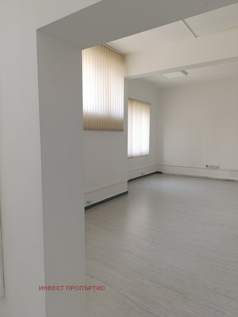 Zu vermieten  Büro Sofia , Hladilnika , 550 qm | 72355107 - Bild [10]