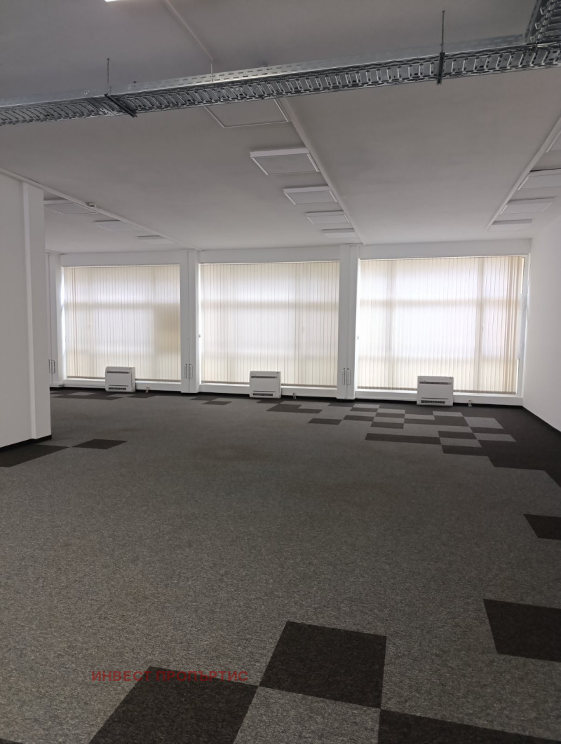 Zu vermieten  Büro Sofia , Hladilnika , 550 qm | 72355107 - Bild [2]