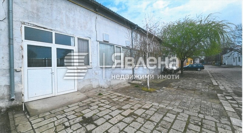 A louer  Bâtiment industriel région Plovdiv , Rakovski , 375 m² | 12198114