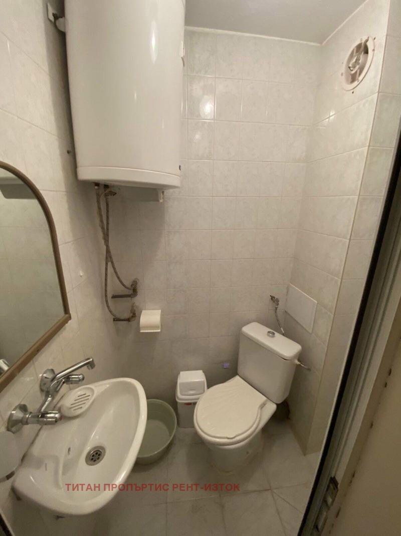 Дава под наем 2-СТАЕН, гр. Бургас, Център, снимка 5 - Апартаменти - 53130393