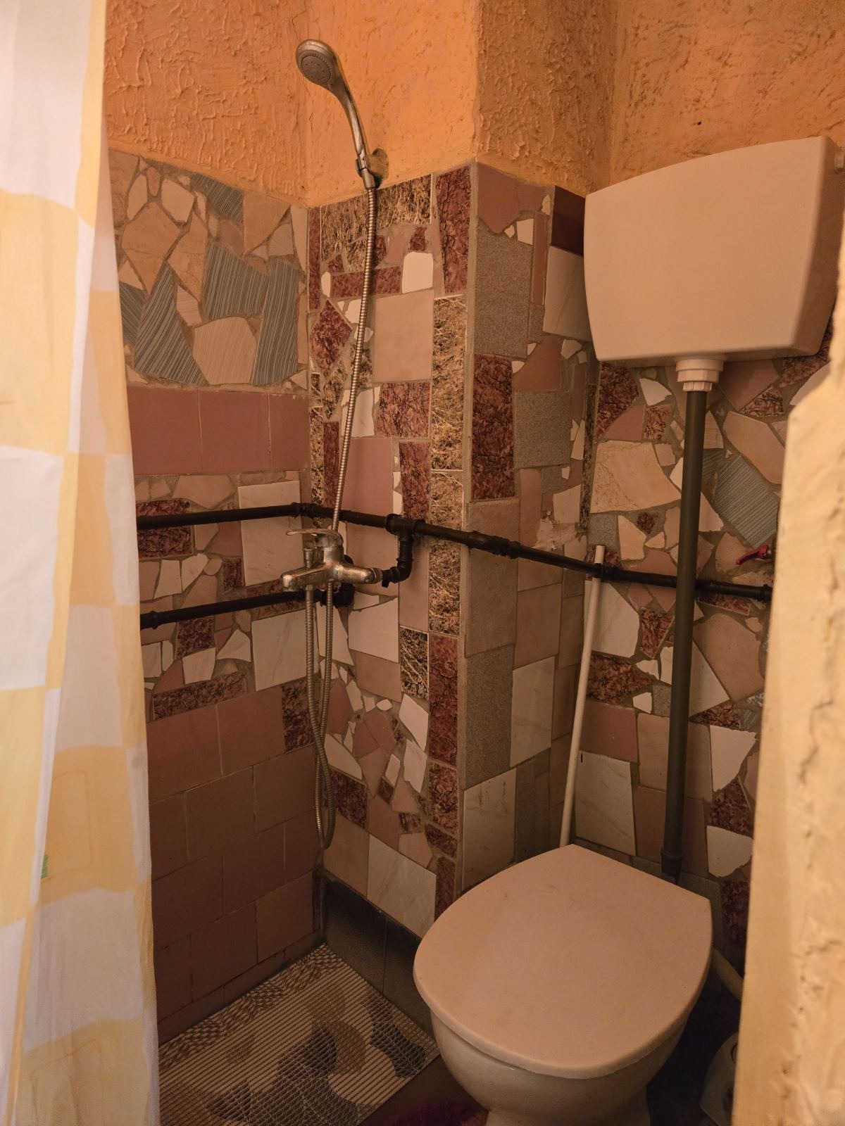 Дава под наем ЕТАЖ ОТ КЪЩА, гр. Плевен, Идеален център, снимка 7 - Етаж от къща - 54128387