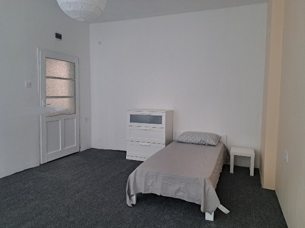 Vuokrattavana  2 makuuhuonetta Plovdiv , Kamenitsa 1 , 100 neliömetriä | 44061594 - kuva [8]