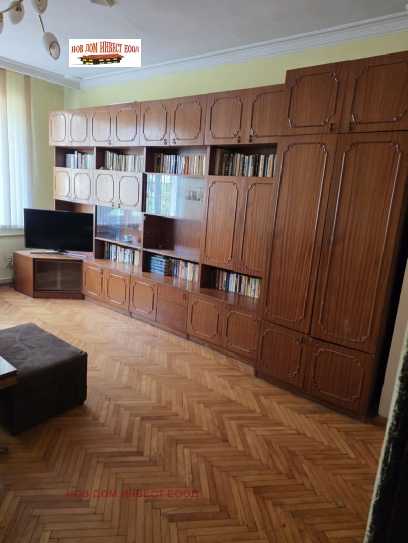 Til leie  2 soverom Pernik , Tsentar , 86 kvm | 98458860 - bilde [2]