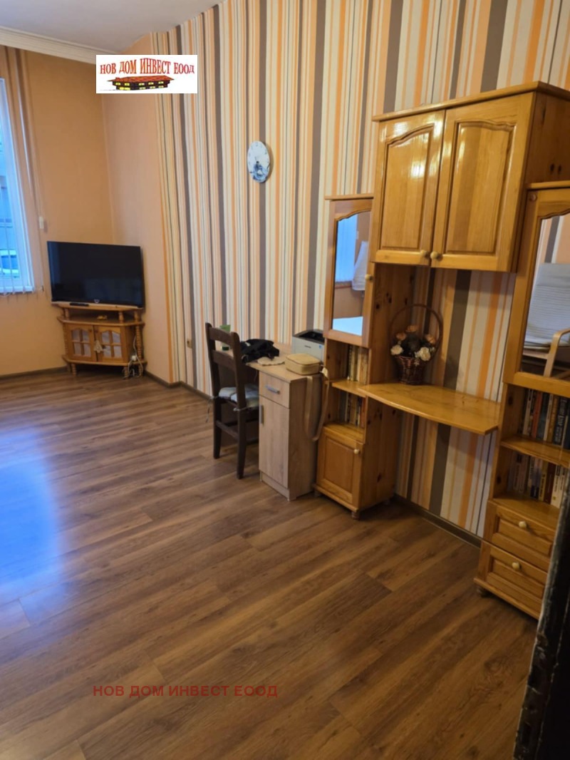 Til leie  2 soverom Pernik , Tsentar , 86 kvm | 98458860 - bilde [3]