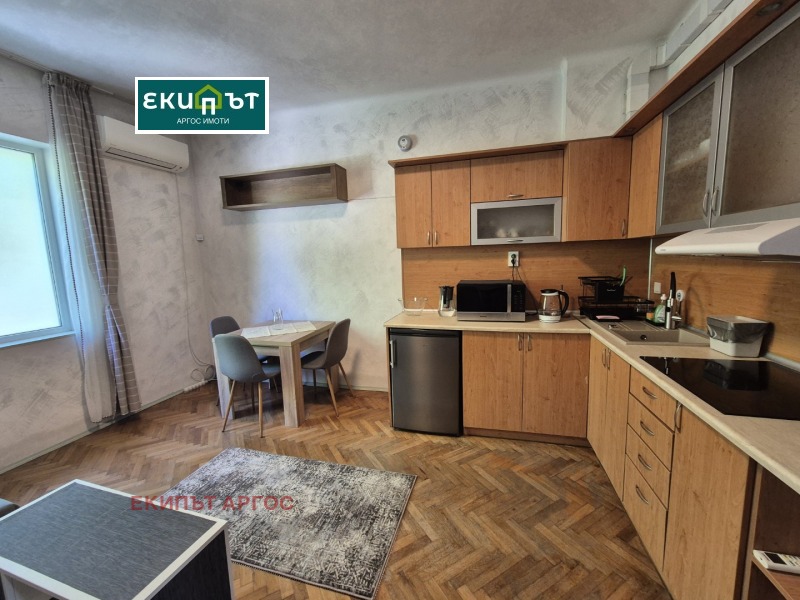 Te huur  1 slaapkamer Varna , Gratska machala , 60 m² | 87225863