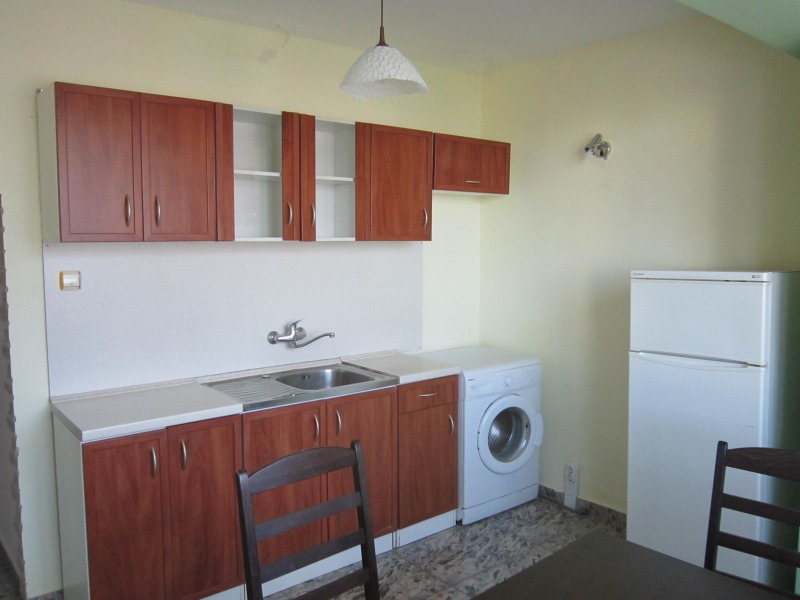 De inchiriat  1 dormitor Burgas , Izgrev , 75 mp | 21002264 - imagine [2]