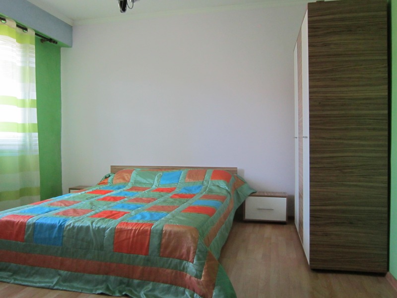 Zu vermieten  1 Schlafzimmer Burgas , Izgrew , 75 qm | 21002264 - Bild [4]