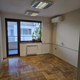 ОФИС, 105 m2