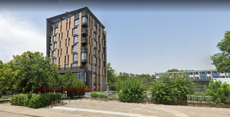 Дава под Наем ПАРКОМЯСТО в град Пловдив, Младежки Хълм - 15 кв.м / 180 € » 352.05 лв., ДОНАТЕКС ИНВЕСТ