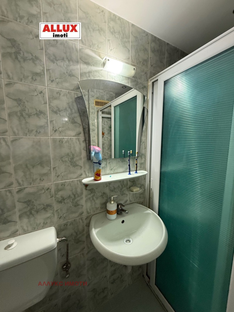 De inchiriat  1 dormitor Ruse , Vâzrajdane , 65 mp | 31567212 - imagine [11]