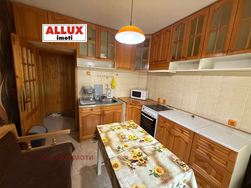 De inchiriat  1 dormitor Ruse , Vâzrajdane , 65 mp | 31567212 - imagine [3]