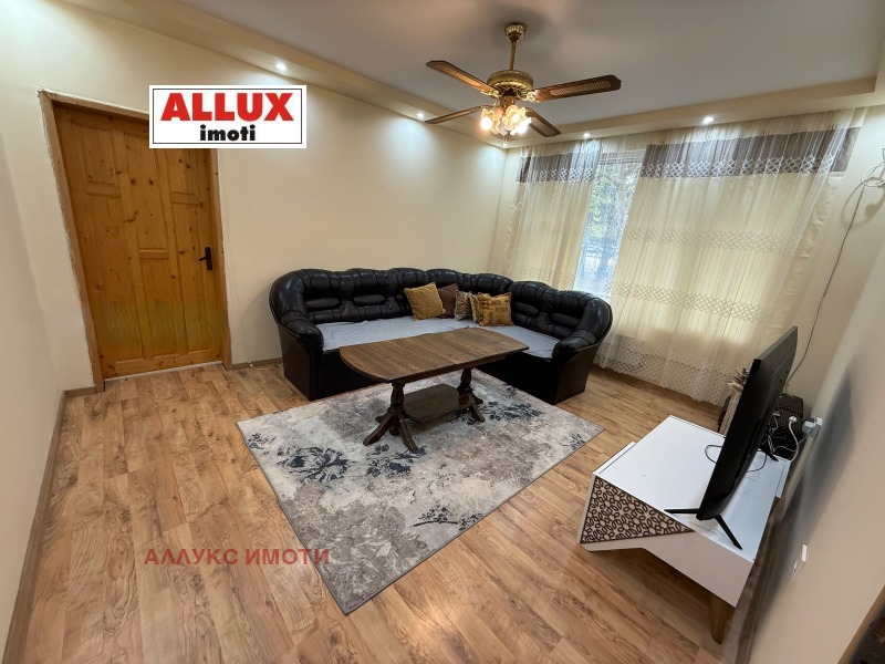 De inchiriat  1 dormitor Ruse , Vâzrajdane , 65 mp | 31567212 - imagine [7]