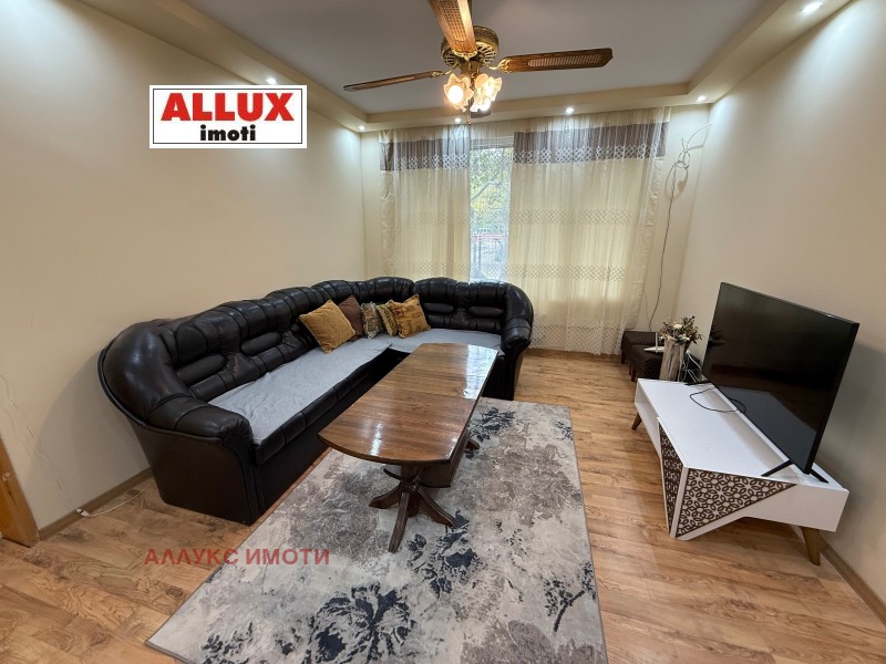 De inchiriat  1 dormitor Ruse , Vâzrajdane , 65 mp | 31567212 - imagine [2]