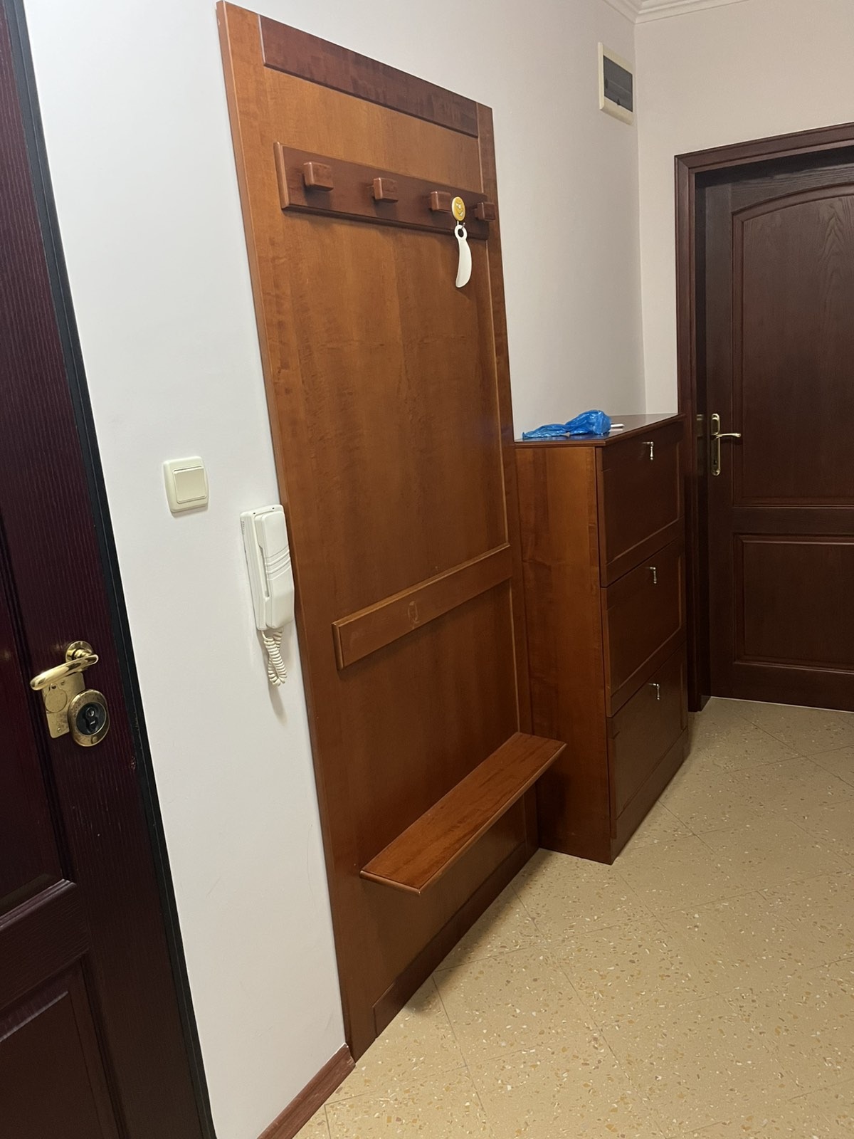 Дава под наем 3-СТАЕН, гр. Бургас, Лазур, снимка 9 - Апартаменти - 54279959