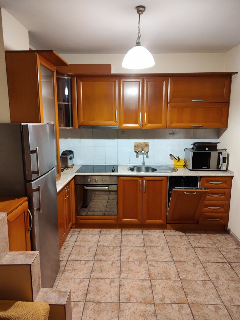 Дава под Наем 4-СТАЕН в град София, Люлин 8 - 95 кв.м / 690 € » 1 349.52 лв., АБРАКАД КОНСУЛТ ЕООД