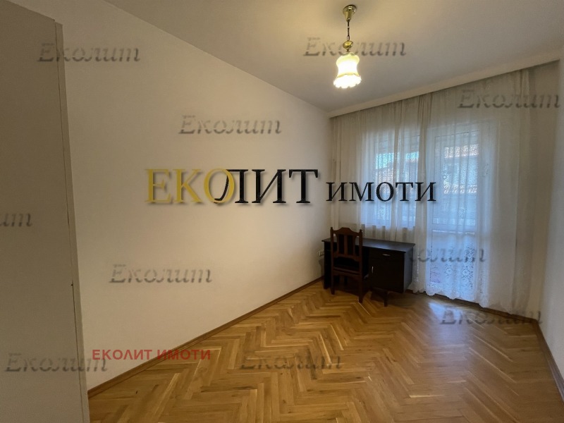 Дава под наем 4-СТАЕН, гр. София, Гео Милев, снимка 9 - Апартаменти - 52365802