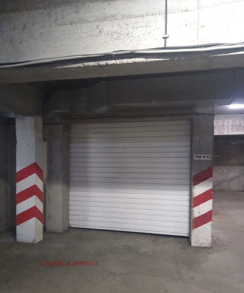 Дава под наем ГАРАЖ, ПАРКОМЯСТО, гр. Русе, Център