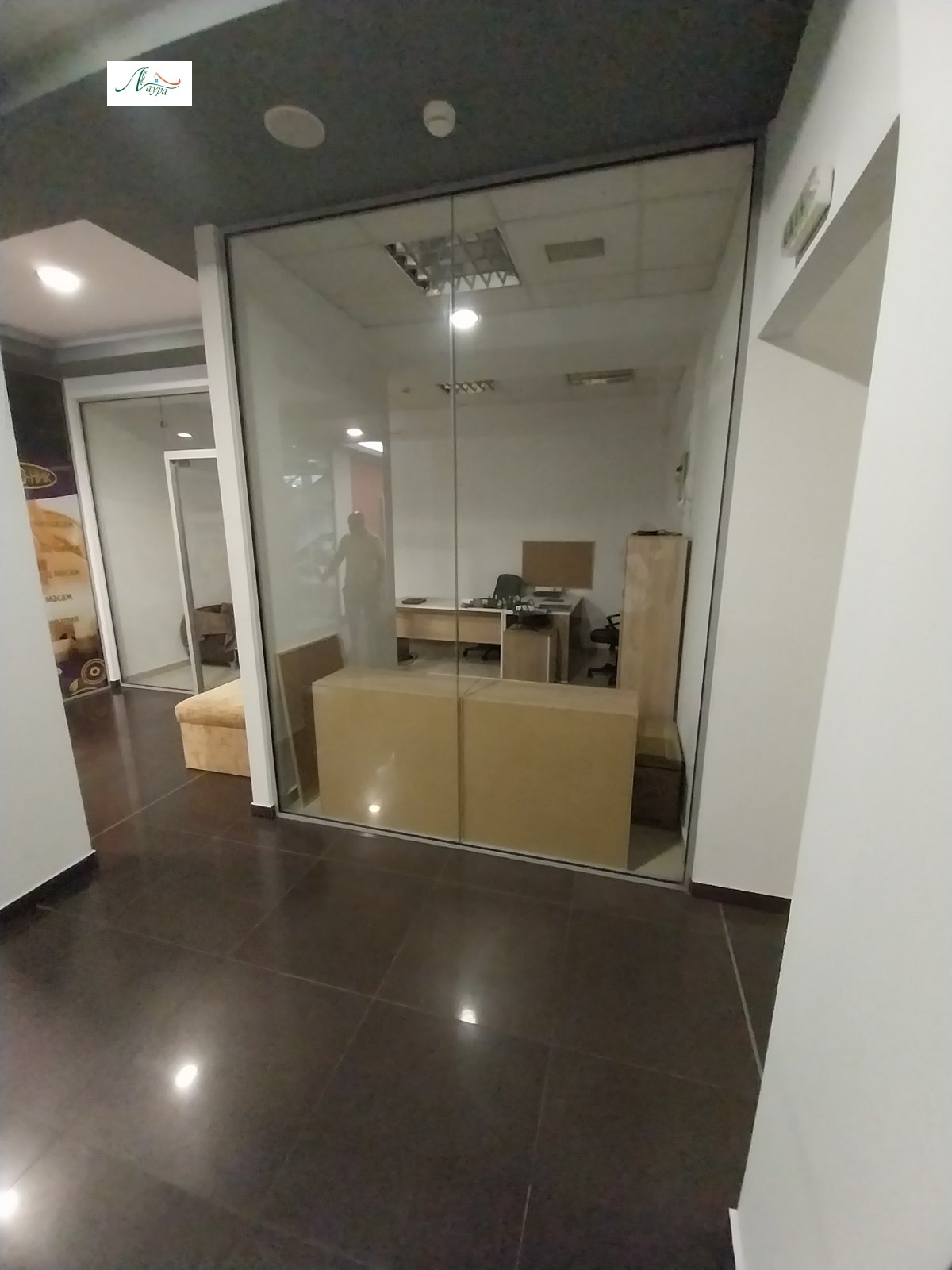 Дава под наем ОФИС, гр. Шумен, Център, снимка 3 - Офиси - 55154819
