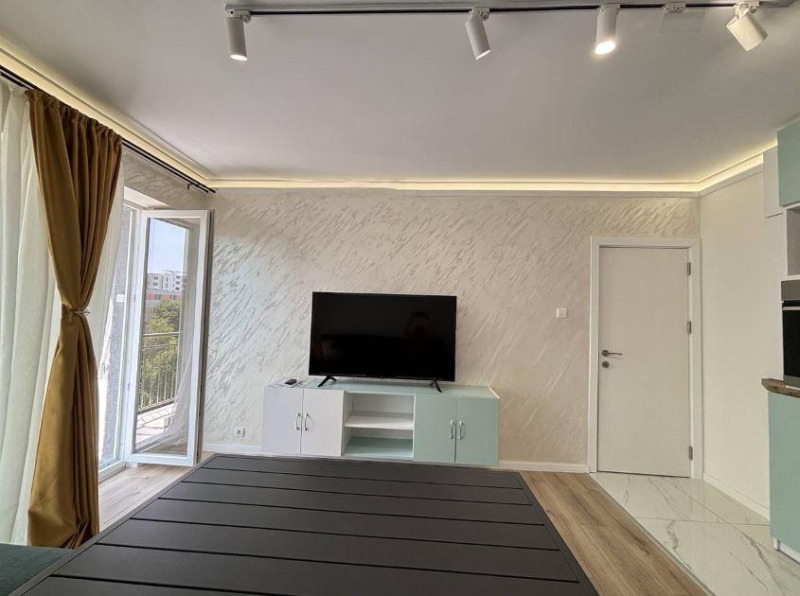 Издаје се  1 спаваћа соба Варна , Чајка , 41 м2 | 71749990 - слика [5]