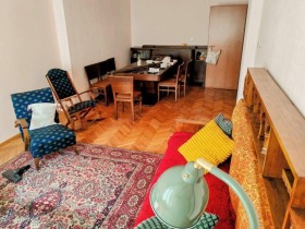 1 yatak odası Doktorski pametnik, Sofia