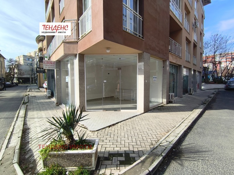 Дава под наем ОФИС, гр. Кърджали, Център, снимка 2 - Офиси - 53258720