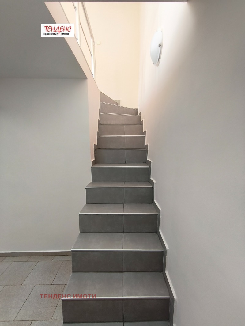 Дава под наем ОФИС, гр. Кърджали, Център, снимка 11 - Офиси - 53258720