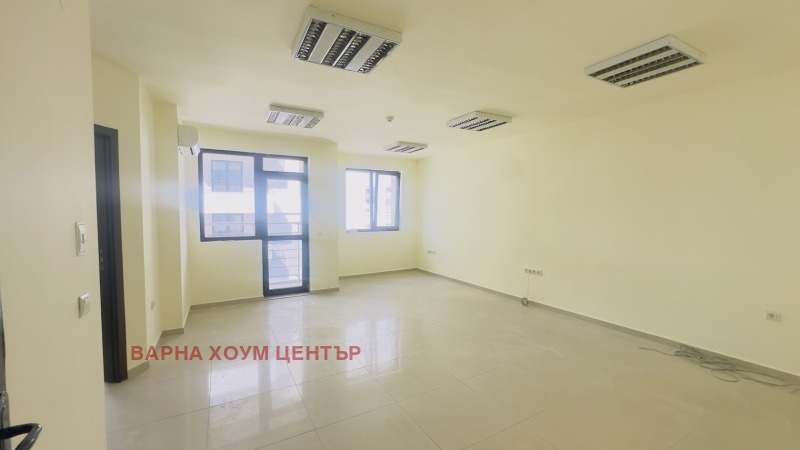 Дава под Наем ОФИС в град Варна, Победа - 54 кв.м / 450 € » 880.12 лв., ВАРНА ХОУМ ЦЕНТЪР