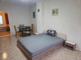 2 ložnice Vazraždane, Ruse