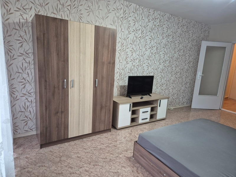 K pronájmu  2 ložnice Ruse , Vazraždane , 78 m2 | 93178652 - obraz [2]