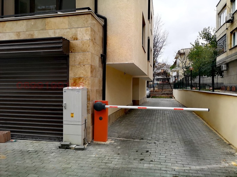 Дава под наем ГАРАЖ, ПАРКОМЯСТО, гр. Варна, Трошево