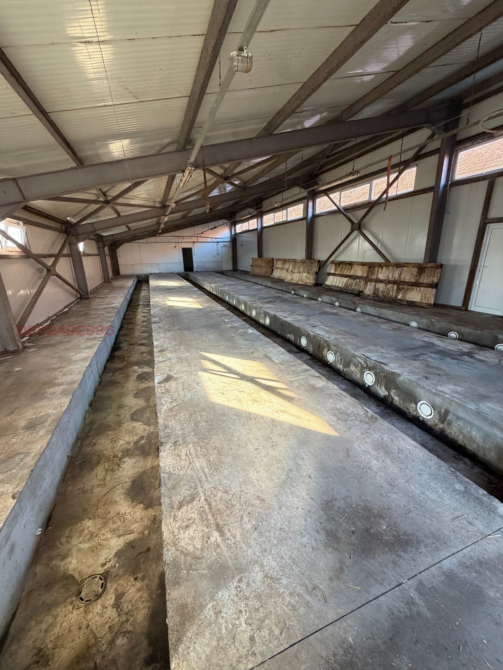 Дава под наем ПРОМ. ПОМЕЩЕНИЕ, с. Златовръх, област Пловдив