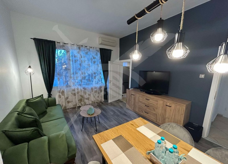 Дава под Наем 3-СТАЕН в град Варна, Гръцка махала - 105 кв.м / 900 € » 1 760.25 лв., ЕКС НВД ООД
