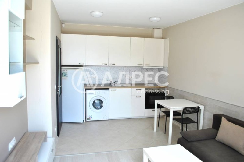Zu vermieten  1 Schlafzimmer Sofia , Zentar , 55 qm | 90246827 - Bild [2]