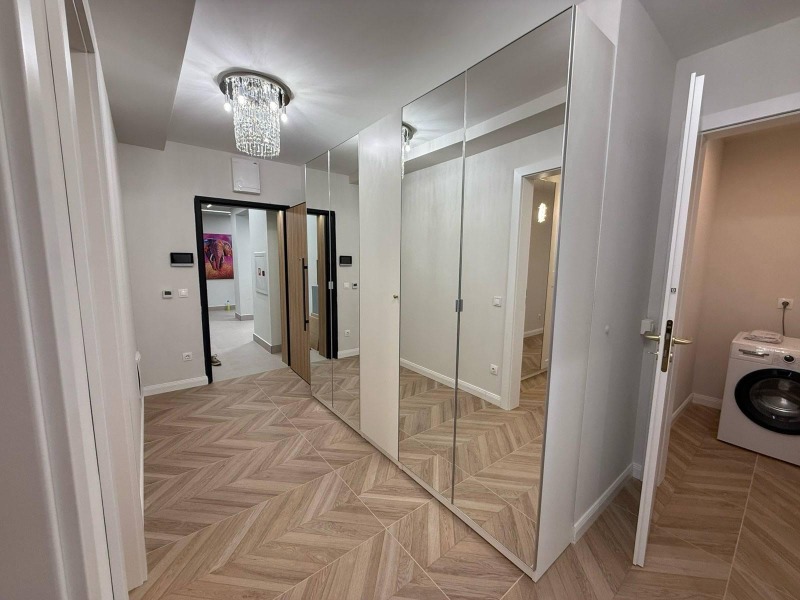 Издаје се  2 спаваће собе Софија , Витоша , 140 м2 | 61977155 - слика [11]