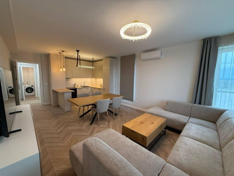 Издаје се  2 спаваће собе Софија , Витоша , 140 м2 | 61977155
