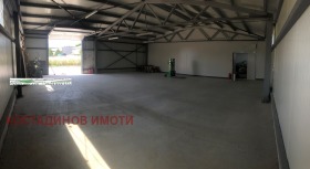 Stockage Indoustrialna zona - Trakiya, Plovdiv 1